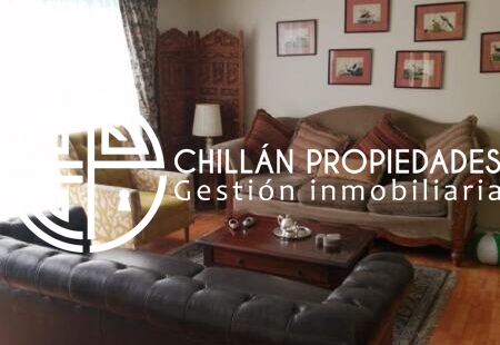 Oportunidad!! Casa de dos pisos en Jardín del Este