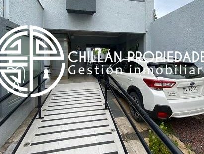 Se arriendan 3 oficinas con excelente ubicación y conexión con importantes entidades de la ciudad